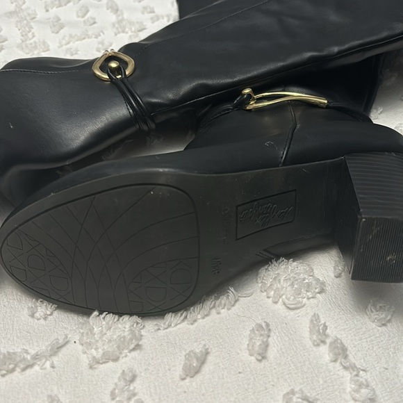 Dexflex Comfort Weaver Black Heeled Boot - Picture 3 of 5